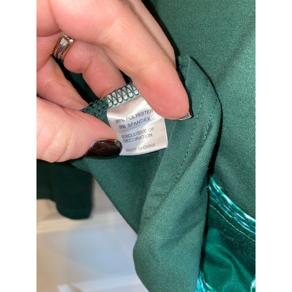 New Ladies Holiday Asymmetrical Button Front Top Size Medium - Picture 6 of 6